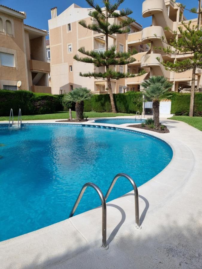 Appartamento Flamenco Penthouse Sea View & Swimming Pool Torrevieja Esterno foto