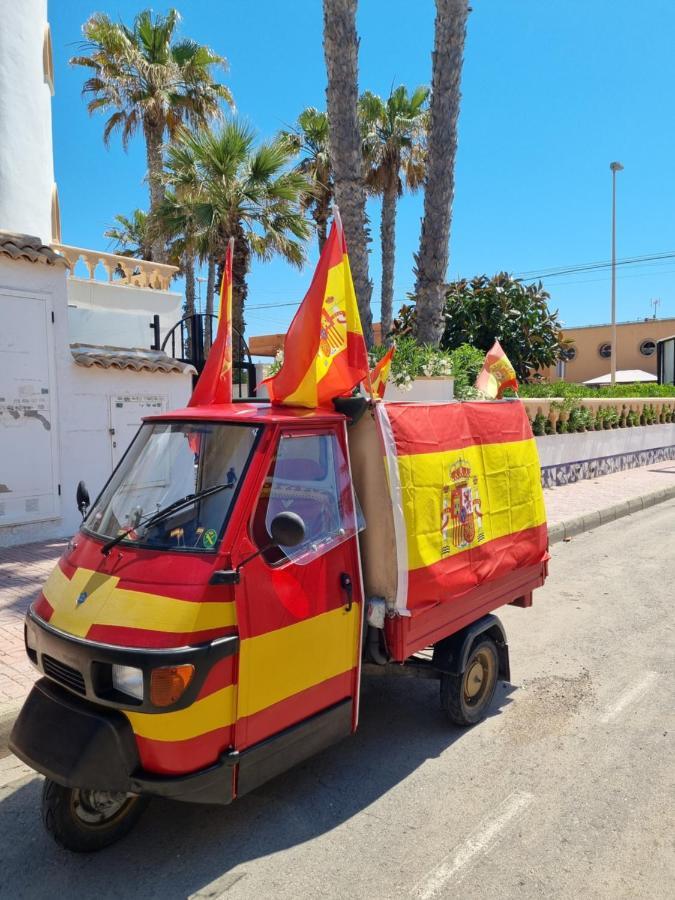 Appartamento Flamenco Penthouse Sea View & Swimming Pool Torrevieja Esterno foto